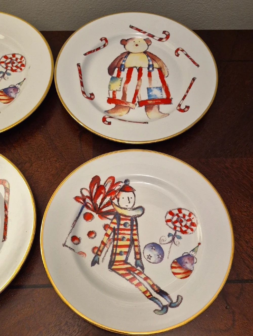 ROSANNA Italy, LOT of 4 Salad Plates, Christmas‎ Plates Candy Cane Bear Snowman